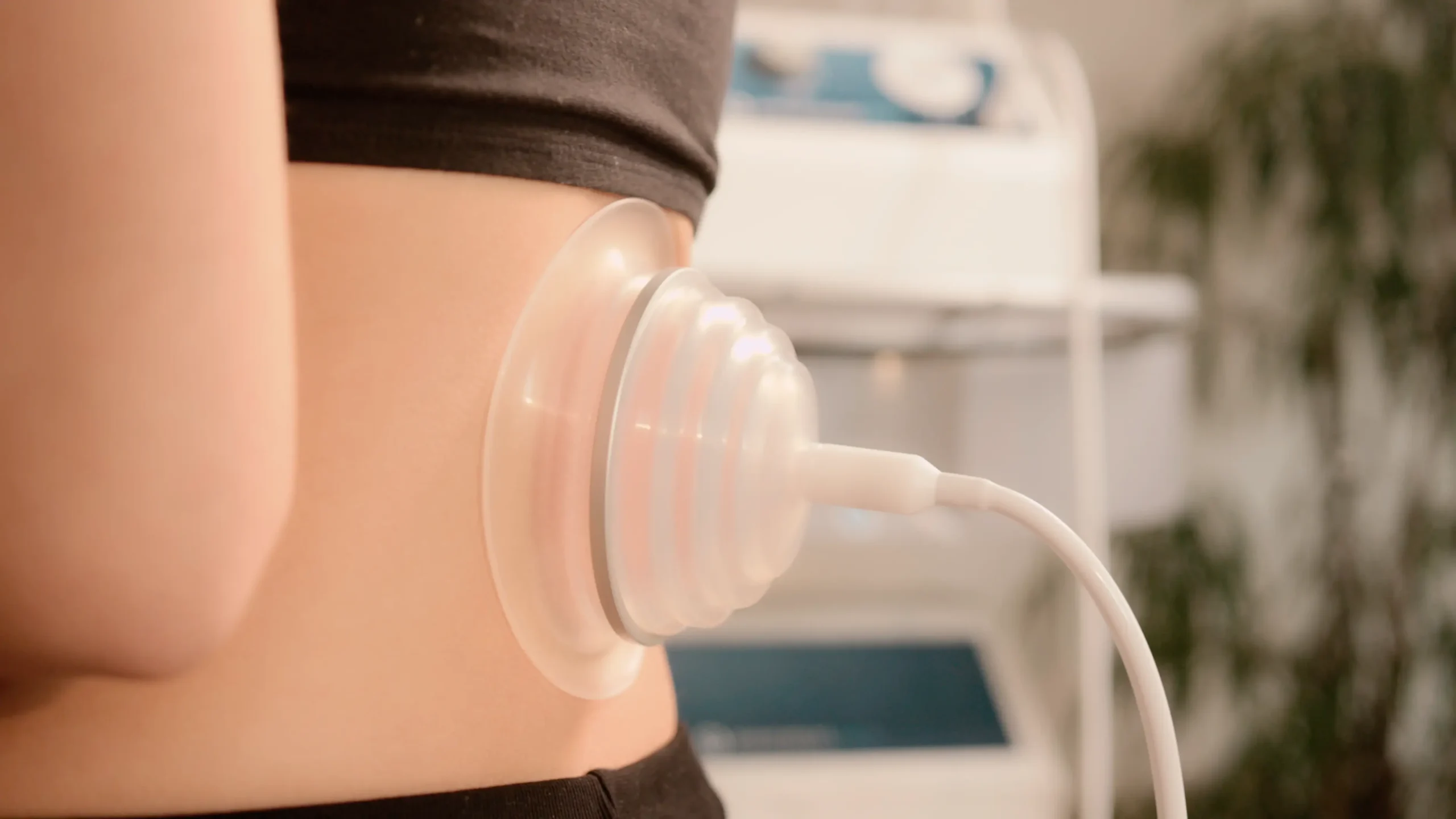 pnevmatska terapija za zmanjšanje vnetja in izboljšanje prekrvavitve v ledvenem delu hrbtenice